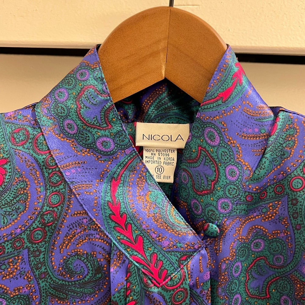 NWT Vintage Nicola Satin Look Paisley Top - Picture 3 of 6